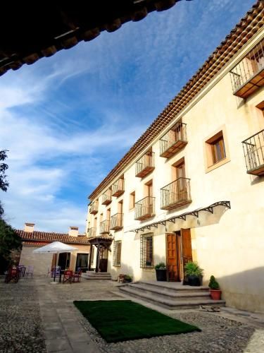 Hotel Río Escabas 1