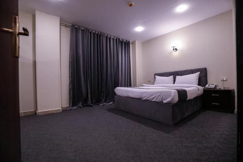 Hotel Royal Plaza 3