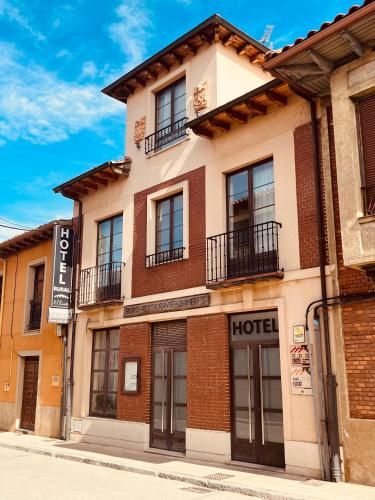 Hotel Rural El Puente 1 estrellas en Mansilla de las Mulas