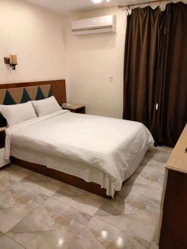 Red Sea Hotel 3