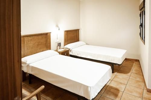 AS HOTELES FUENTE LA HIGUERA direccion Albacete 3