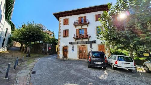 Hostal Ansonea -1 estrellas en Bera