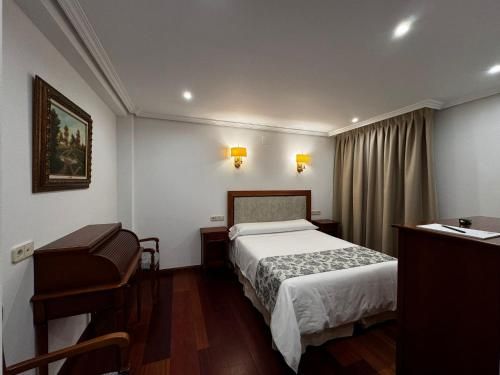 Hotel 103 1 estrellas en Almadrones