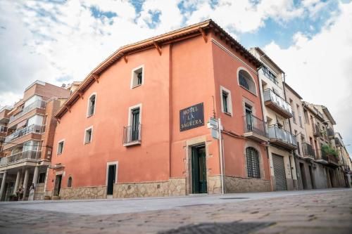 Hotel La Sagrera 2 estrellas en San Fructuoso de Bages