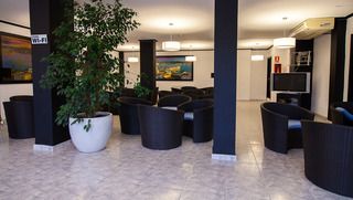 Apartamentos El Puerto - Ibiza 2