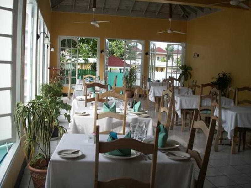 Coral Seas Beach 3 Coral Seas Beach 3