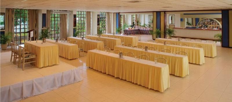 Jewel Runaway Bay Beach Resort & Spa 1 Jewel Runaway Bay Beach Resort & Spa 1