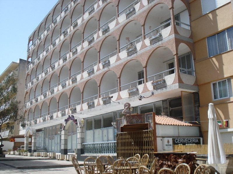 Cassandra Hotel 2