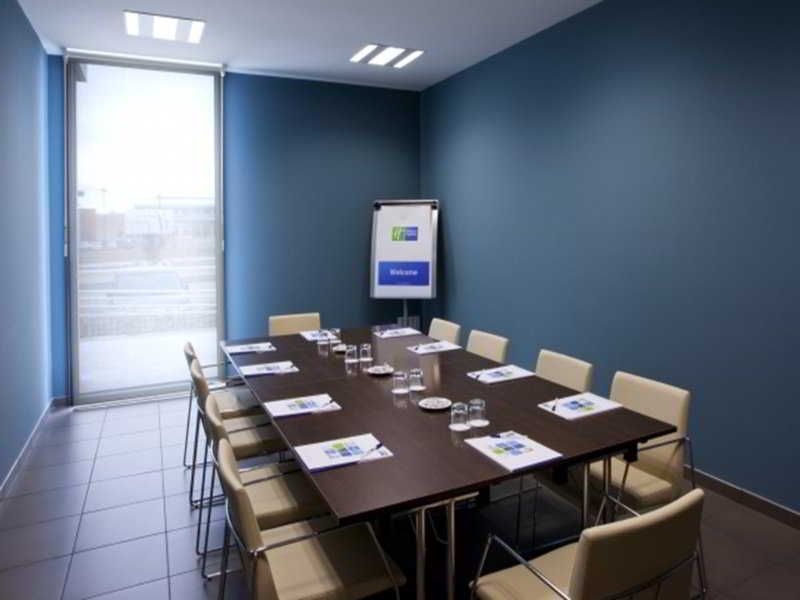Holiday Inn Express Vitoria 2 Holiday Inn Express Vitoria 2
