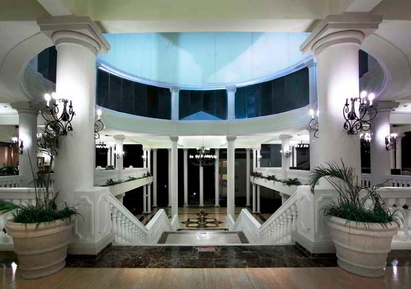 Grand Palladium Lady Hamilton Resort & Spa 3