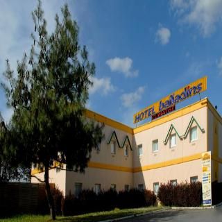 Balladins Savigny Le Temple 2