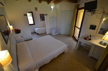 Limone Beach Resort 4 estrelas em Castiadas