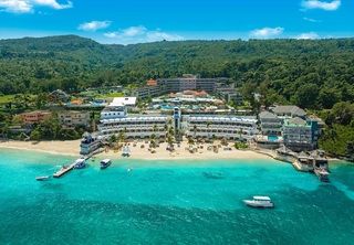 Beaches Ocho Rios, A Spa, Golf & Waterpark Resort 1