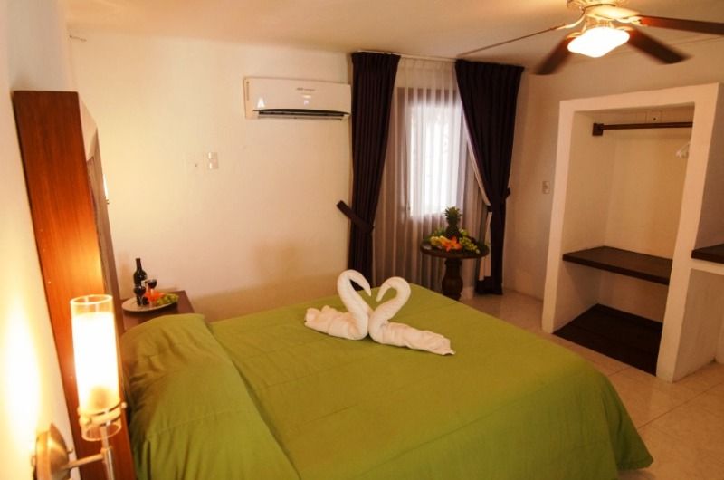 Hotel Partyholic 2 Hotel Partyholic 2