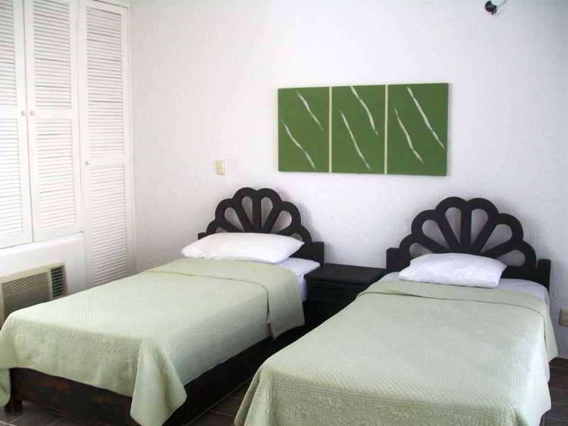 Las Gaviotas Hotel and Suites 1