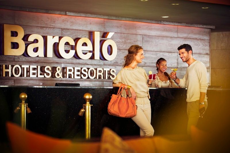 Barcelo Bávaro Beach - Solo Adultos 2