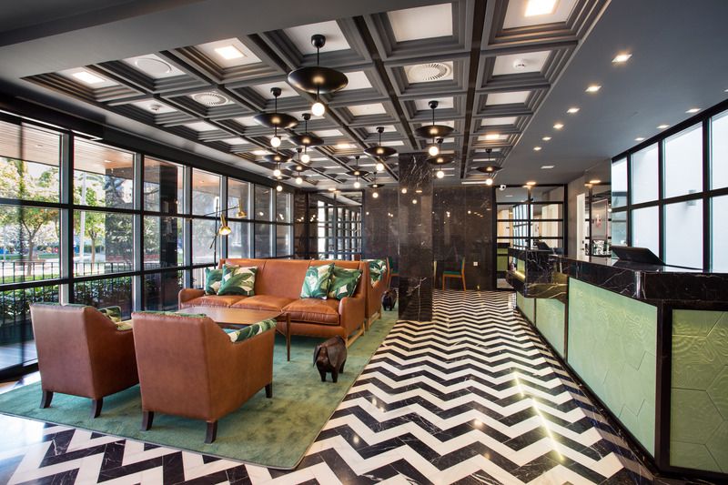 Room Mate Valeria 2 Room Mate Valeria 2