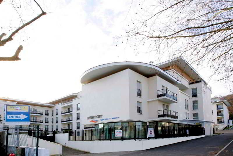 Comfort Suites Le Port-Marly 3 estrelas em Le Port-Marly