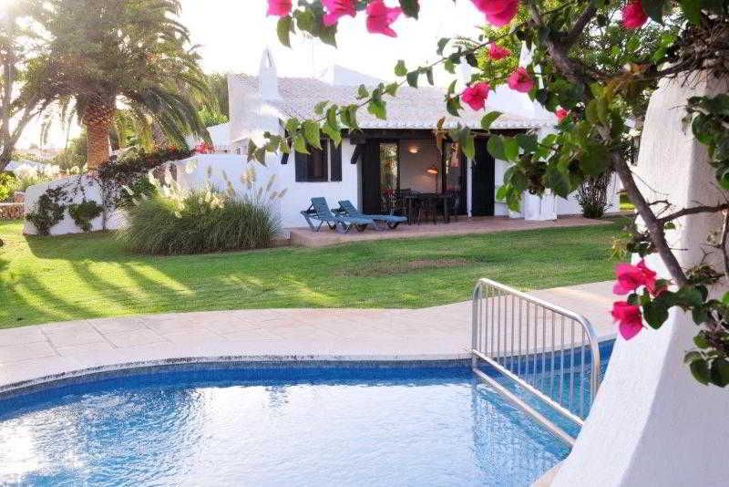 Bungalows Complejo Piscina Binisafua 1