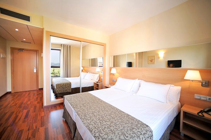 Desitges 2 Desitges 2