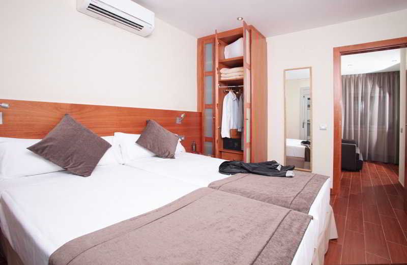 Apartamentos Turisticos Madanis 3 Apartamentos Turisticos Madanis 3