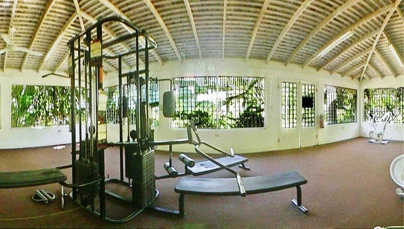 Doctors Cave Beach 3