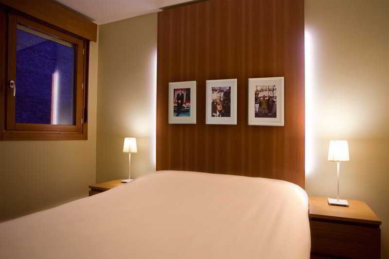 Palafox Central Suites 2