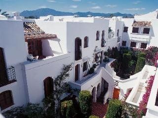 Macdonald Villacana Club 2