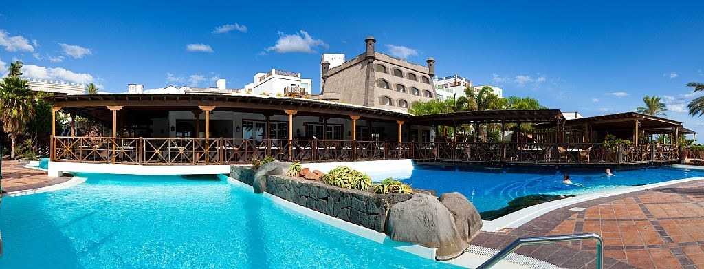Gran Castillo Tagoro Family & Fun Playa Blanca 1 Gran Castillo Tagoro Family & Fun Playa Blanca 1