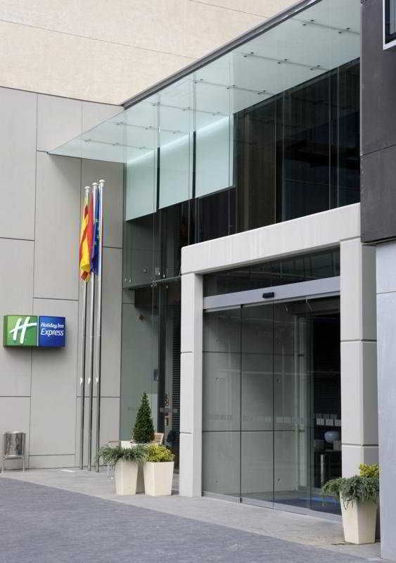 Holiday Inn Express Bcn 22@ 3