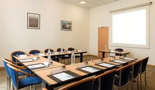 Best Western Plus Paris Val De Bievre 2