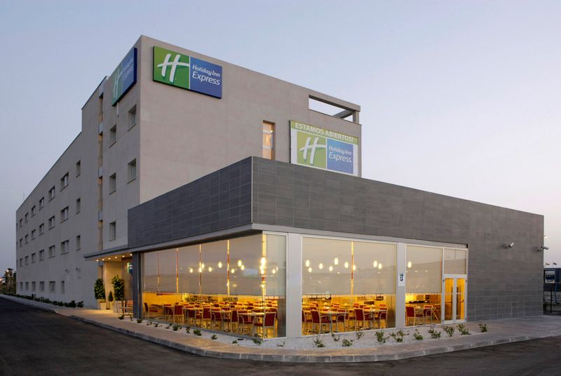Holiday Inn Express Malaga Airport 1