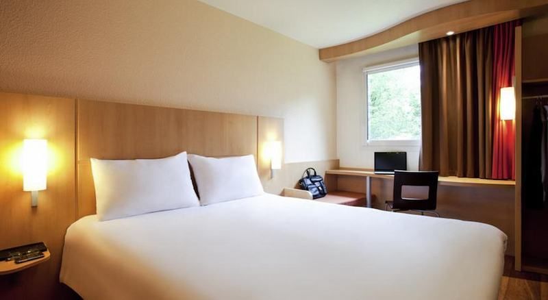 Ibis Orly Chevilly Tram 7 2