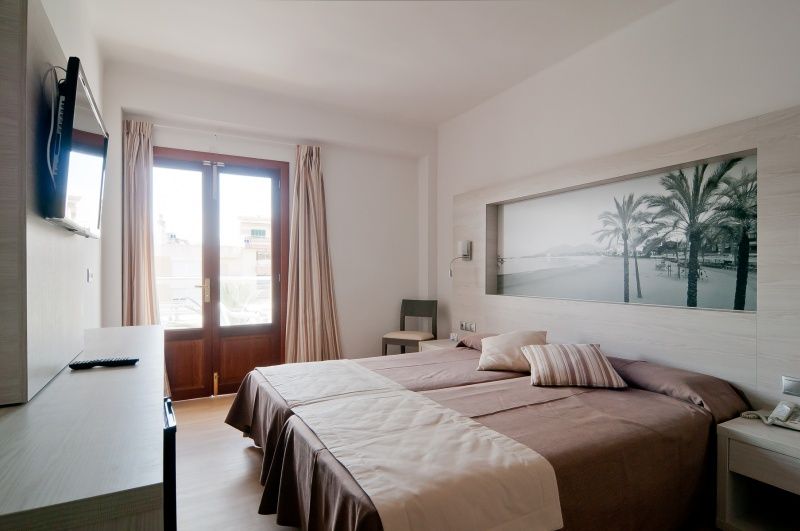 Eix Alcudia Hotel - Only Adults 2