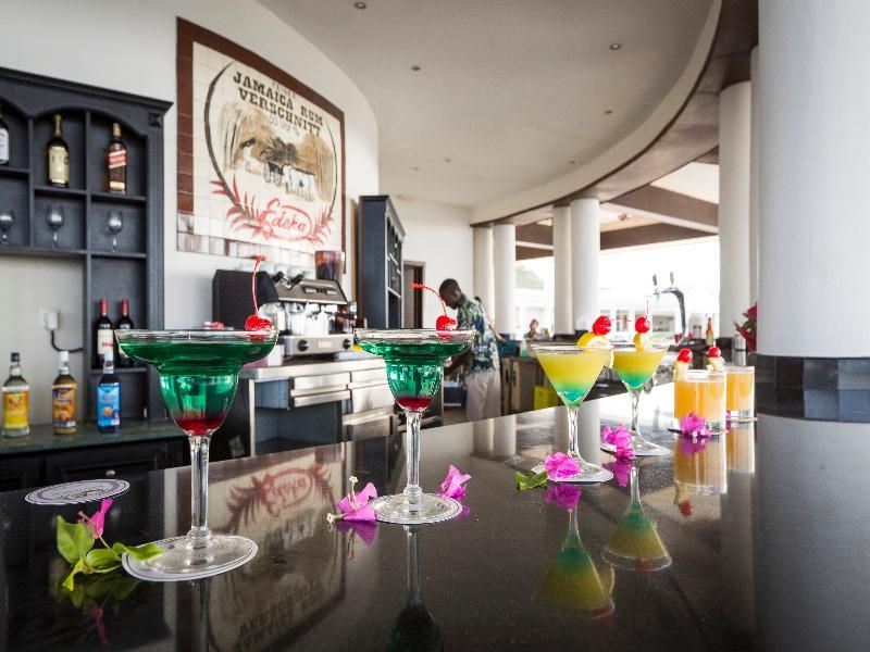 Grand Palladium Lady Hamilton Resort & Spa 1