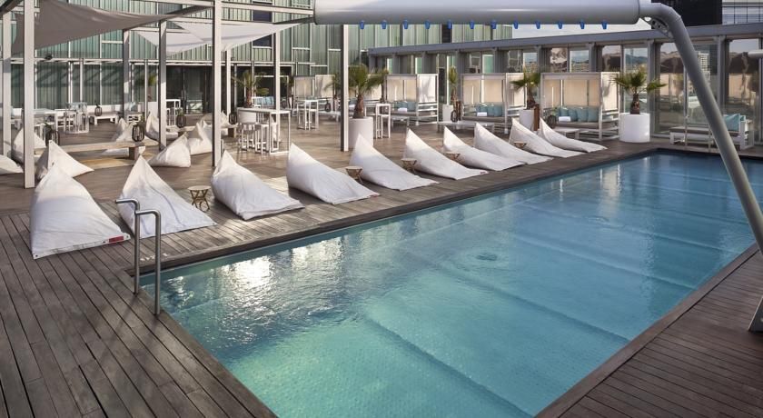 The Level at Melia Barcelona Sky 1