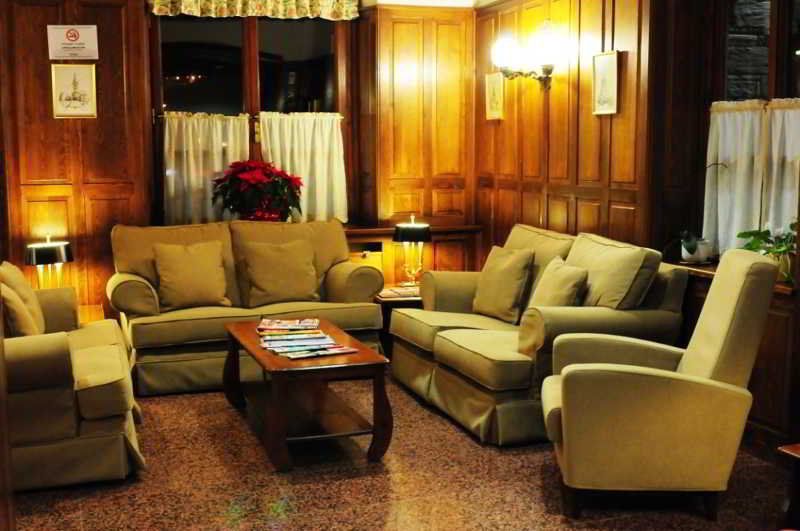 La Creu 2 estrelas em Salardú