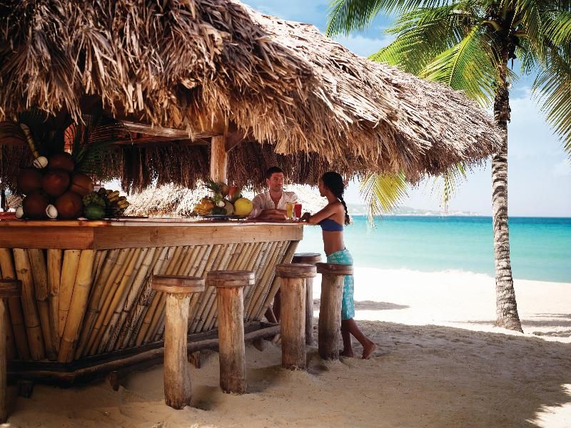 Couples Swept Away All Inclusive 1