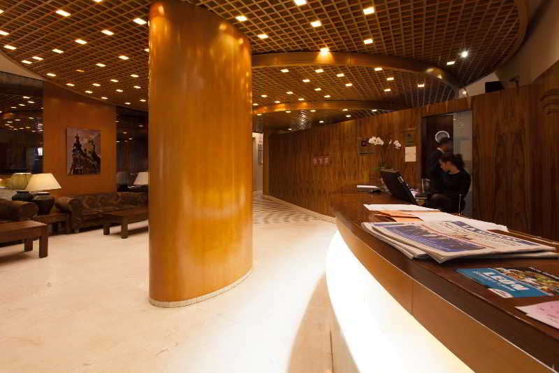 Silken Luis de Leon 2